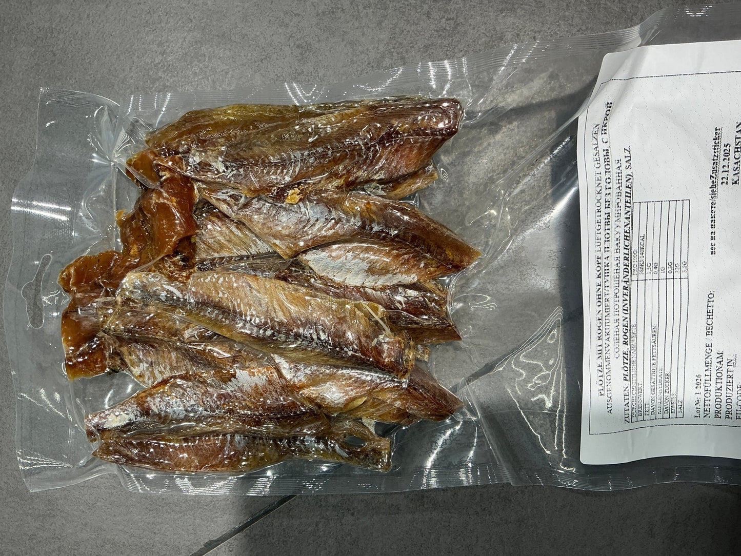 Plötze ohne Kopf und Haut,mit Rogen 150g | Тушка плотвы икряная